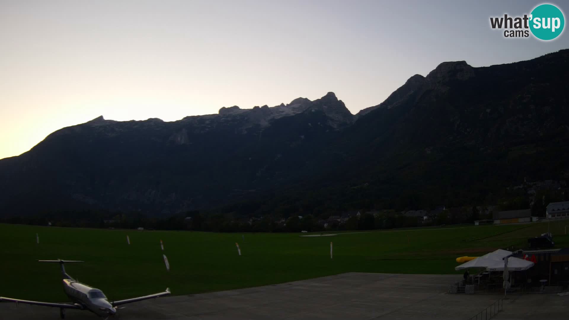 Webcam en direct Aéroport de Bovec – Vue sur Kanin