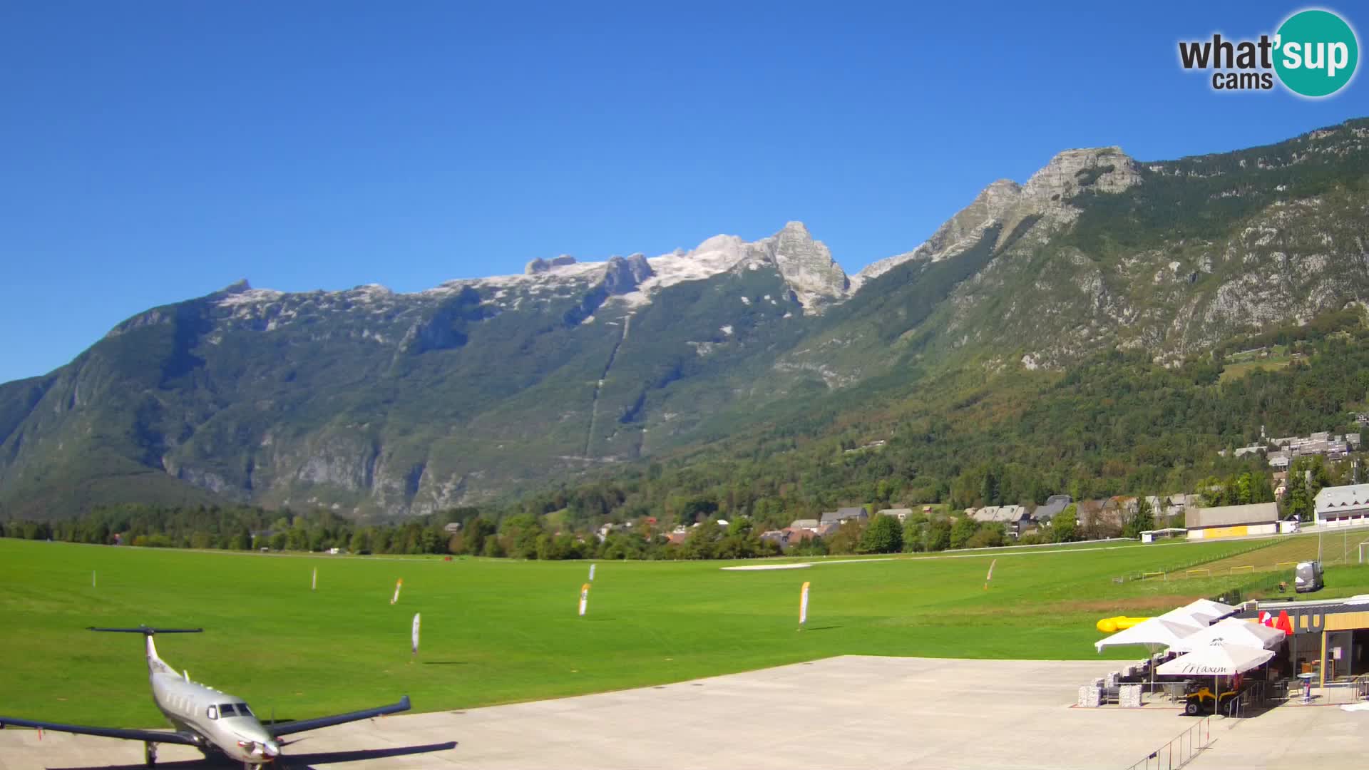 Webcam en direct Aéroport de Bovec – Vue sur Kanin