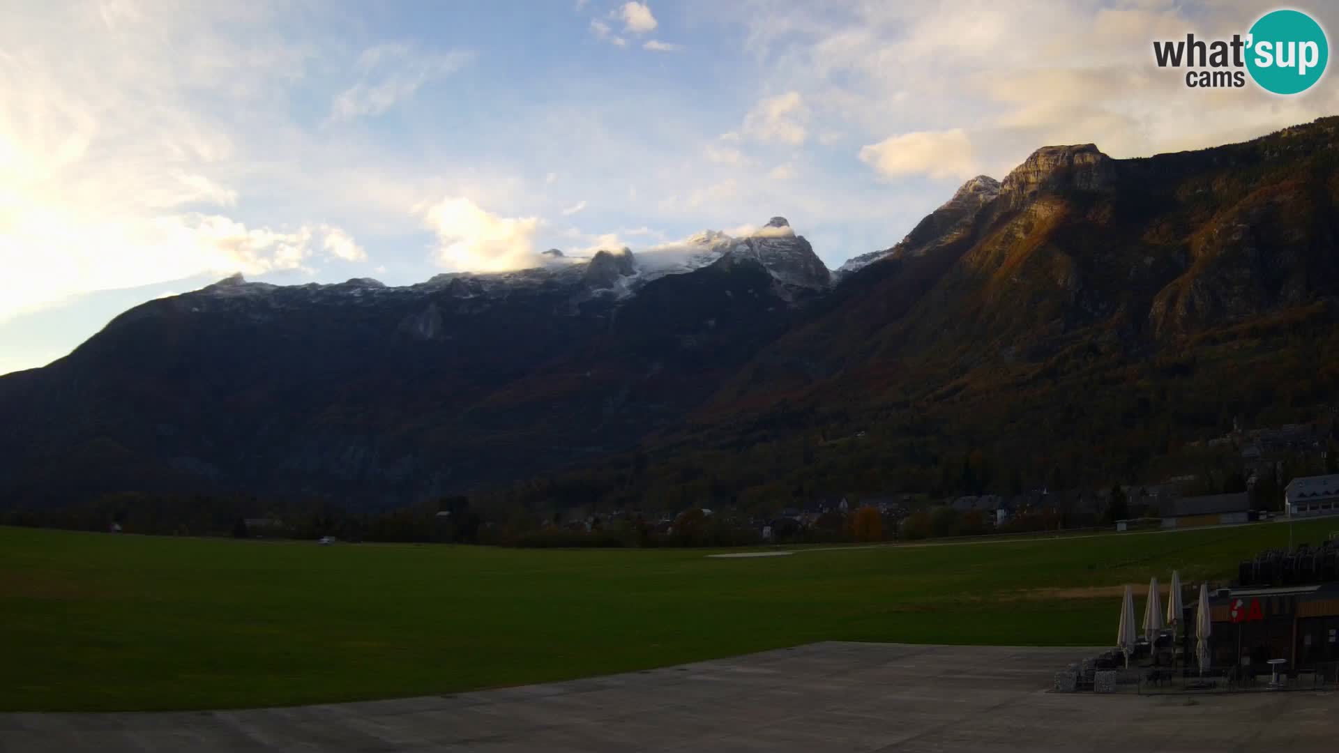 Webcam en direct Aéroport de Bovec – Vue sur Kanin