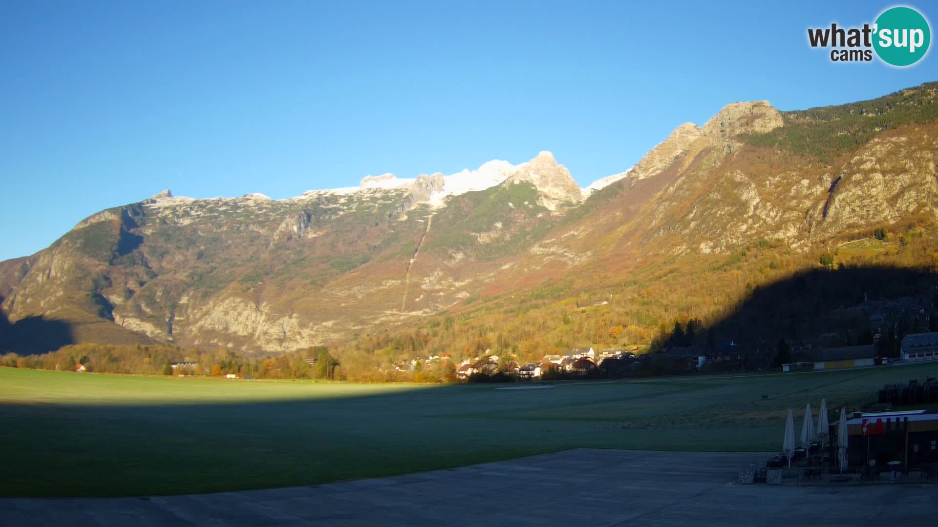 Cámara web en vivo Aeropuerto de Bovec – Vista a Kanin