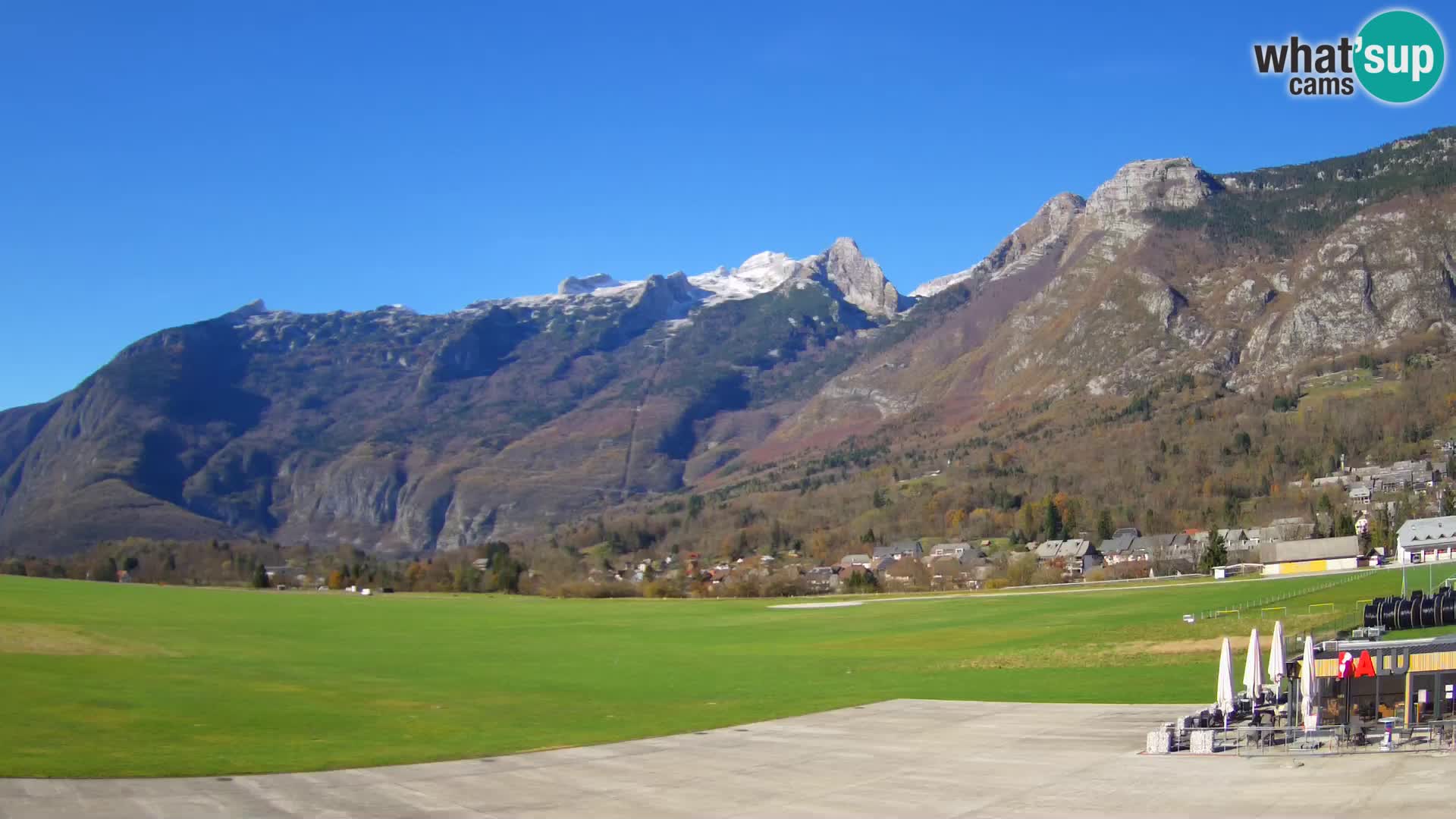 Cámara web en vivo Aeropuerto de Bovec – Vista a Kanin