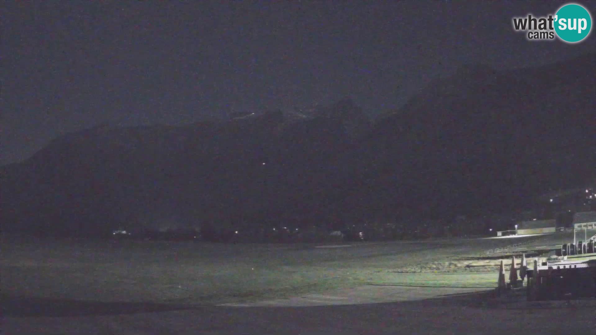 Web kamera uživo Zračna luka Bovec – Pogled na Kanin