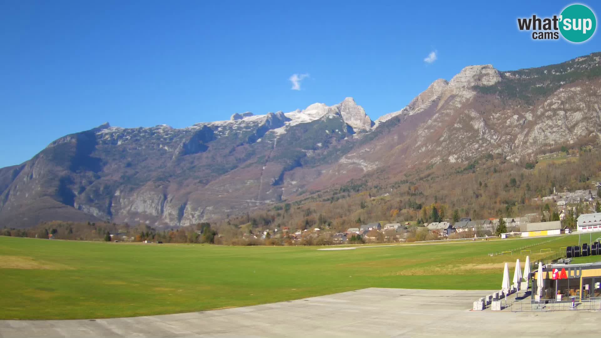 Cámara web en vivo Aeropuerto de Bovec – Vista a Kanin