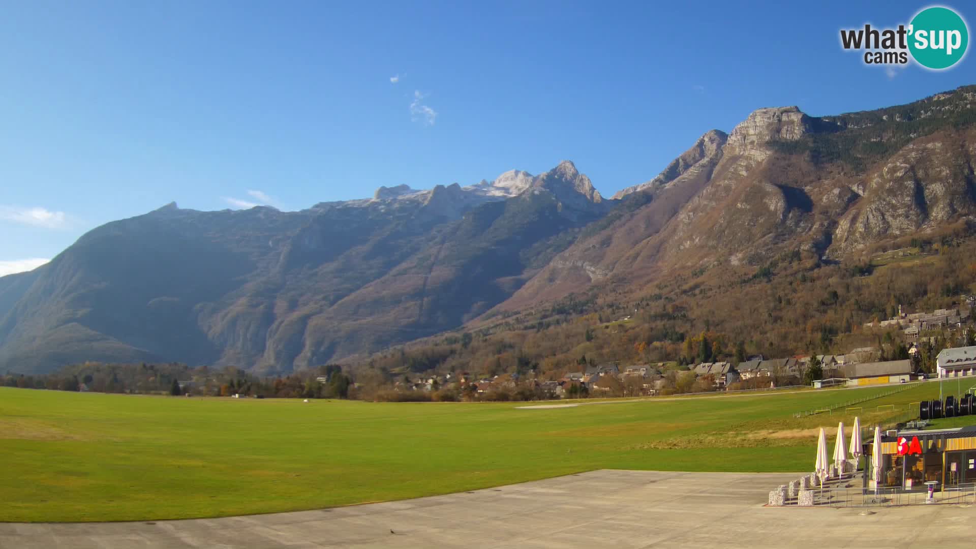 Webcam en direct Aéroport de Bovec – Vue sur Kanin