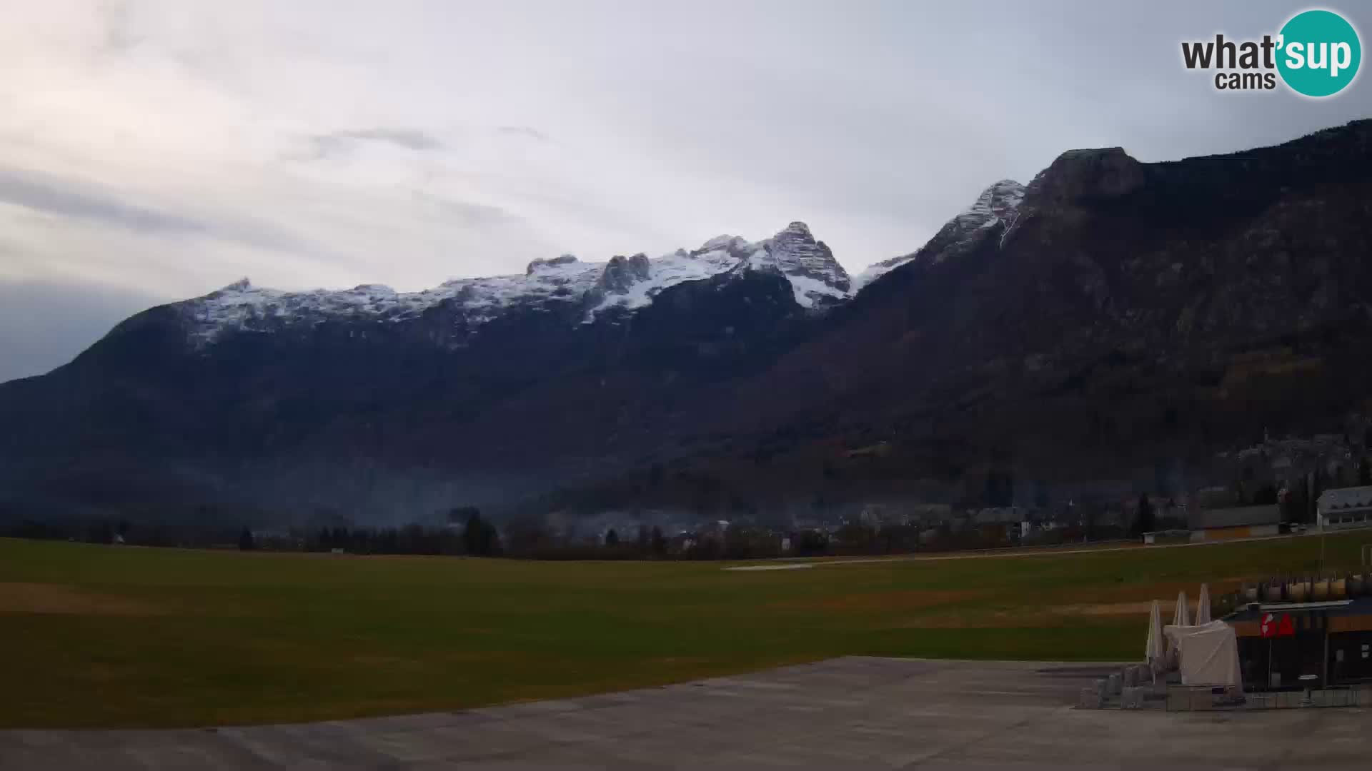 Live webcam Bovec airport – View to Kanin