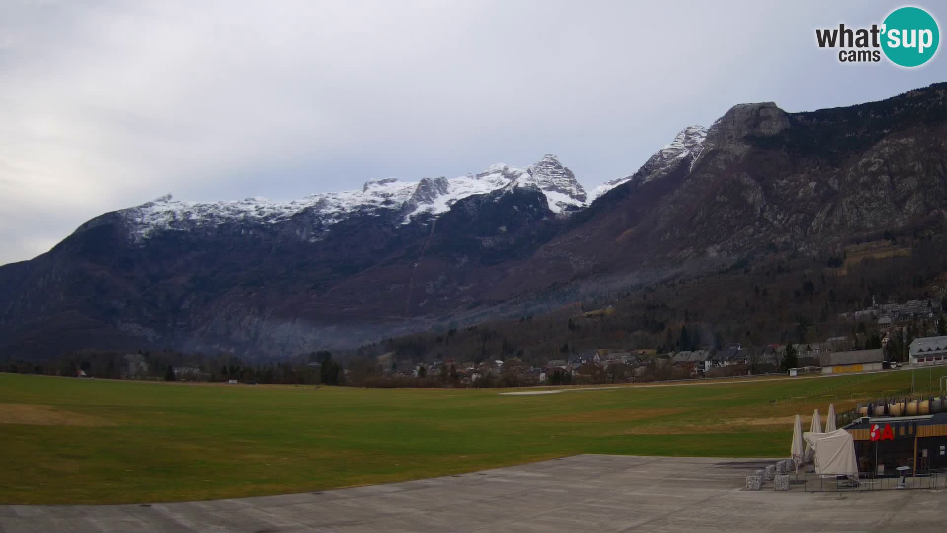 Cámara web en vivo Aeropuerto de Bovec – Vista a Kanin