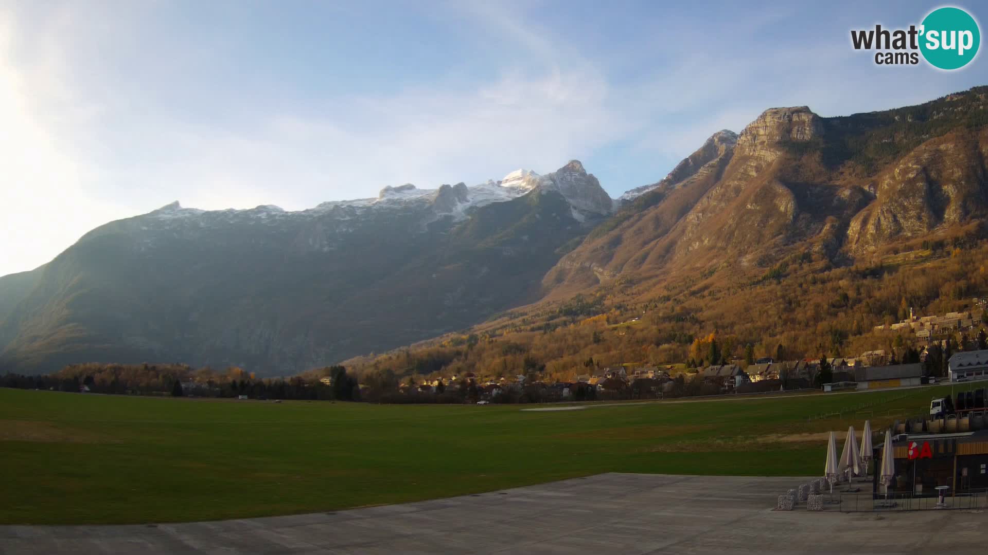 Webcam en direct Aéroport de Bovec – Vue sur Kanin