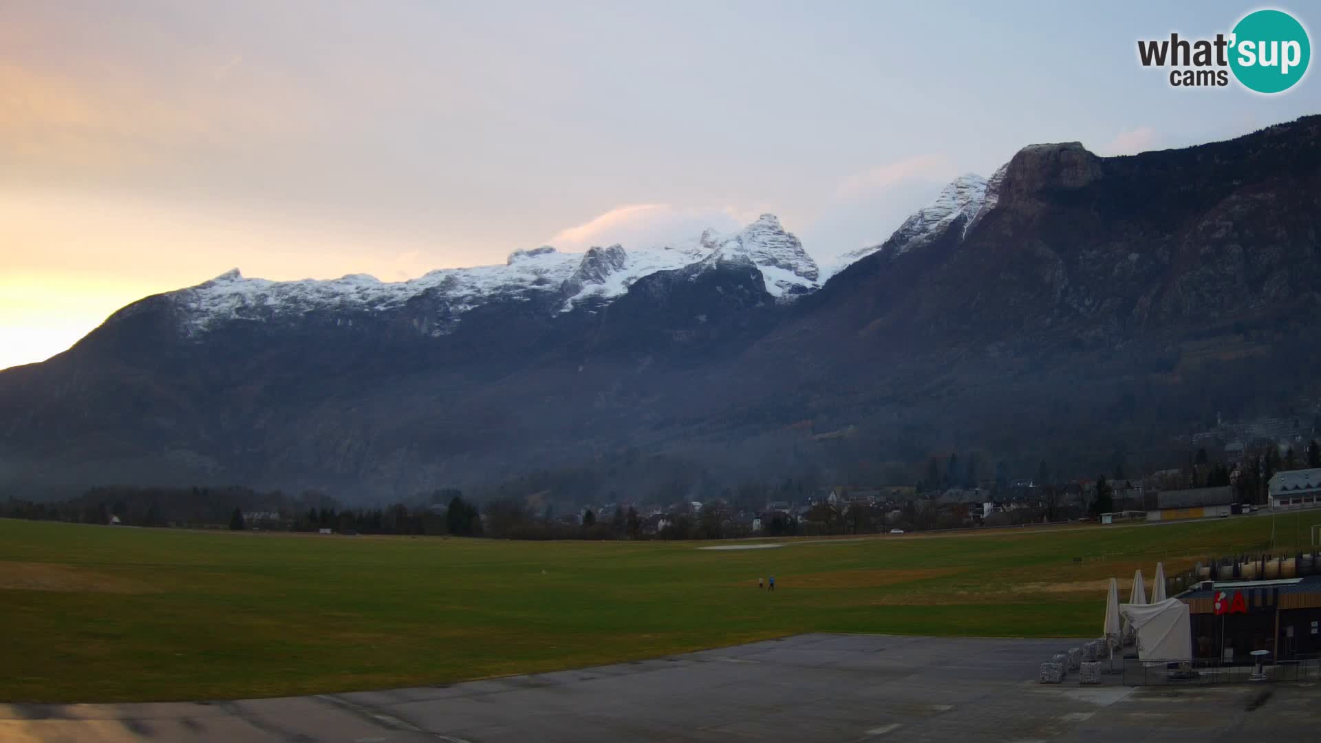Webcam en direct Aéroport de Bovec – Vue sur Kanin