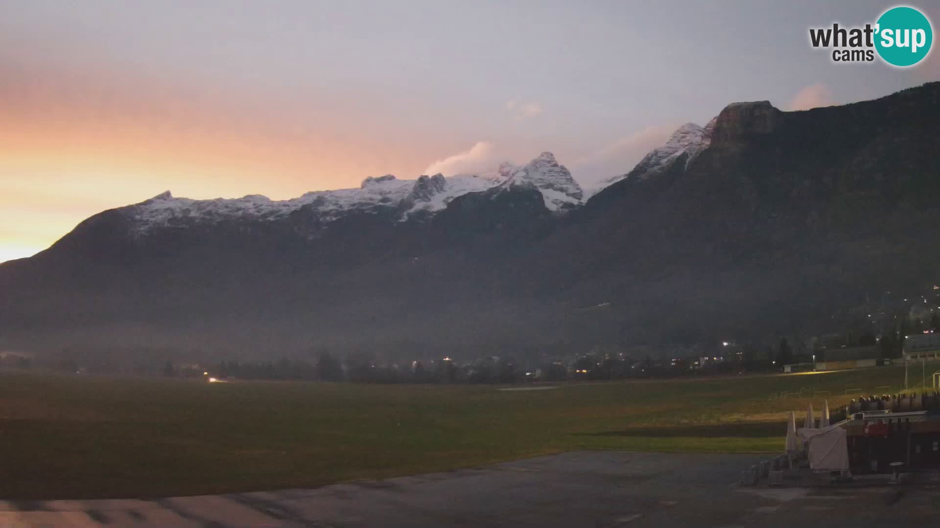 Webcam en direct Aéroport de Bovec – Vue sur Kanin