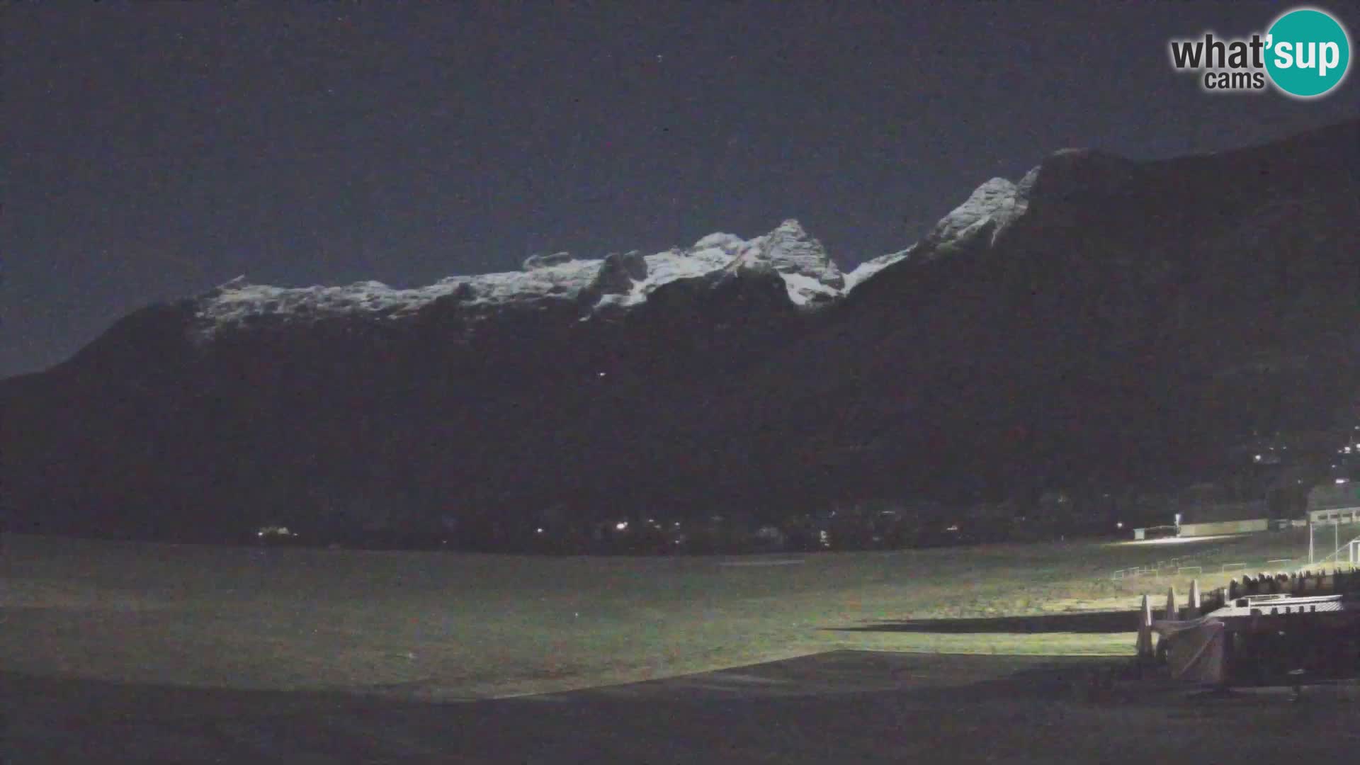 Web kamera uživo Zračna luka Bovec – Pogled na Kanin