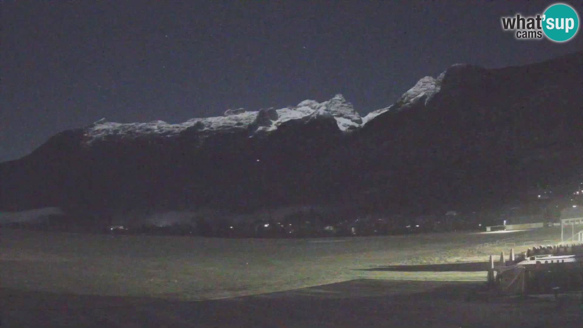 Live webcam Bovec airport – View to Kanin