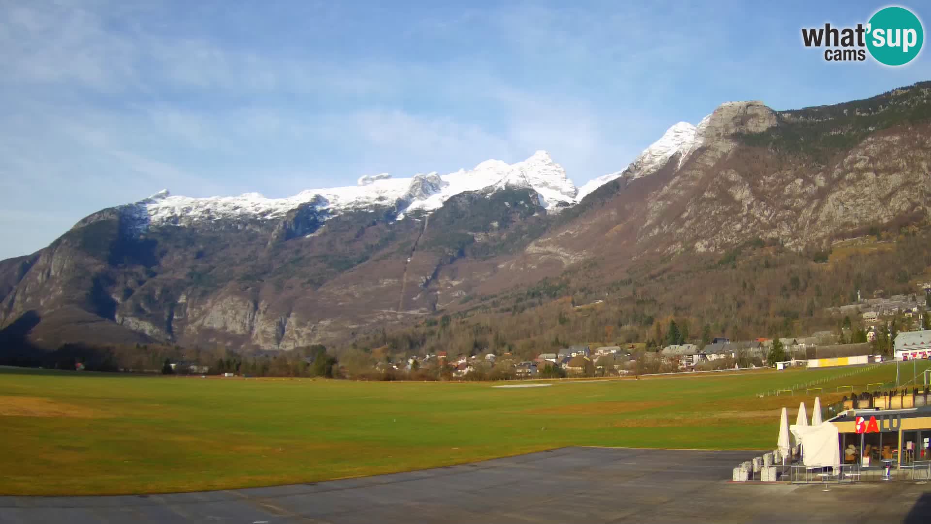 Cámara web en vivo Aeropuerto de Bovec – Vista a Kanin