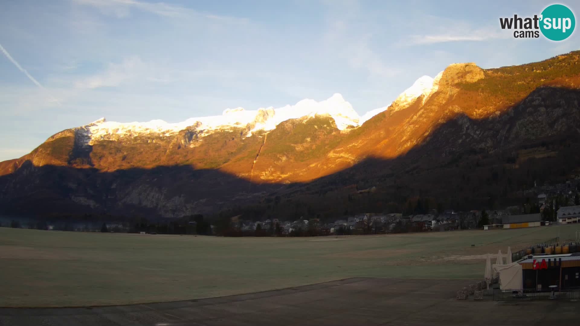 Webcam en direct Aéroport de Bovec – Vue sur Kanin