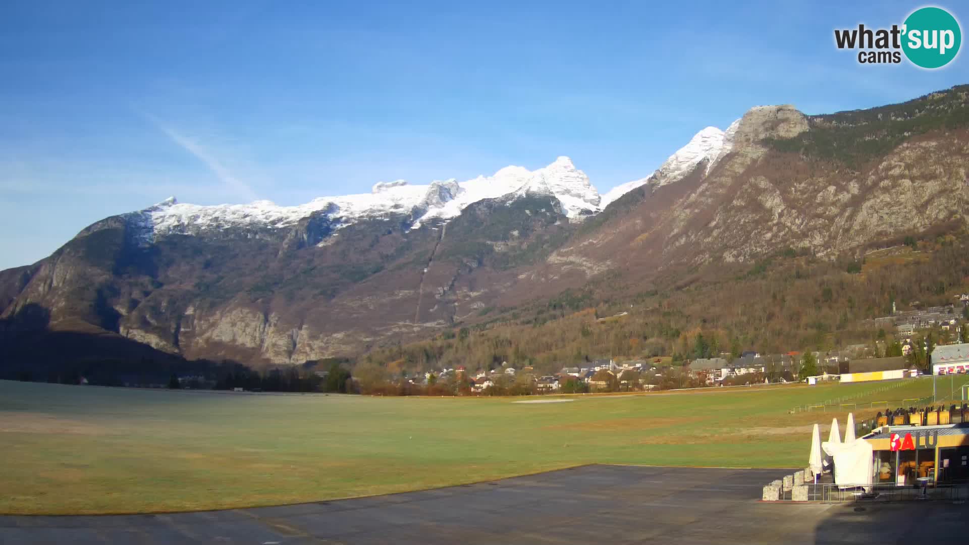 Webcam en direct Aéroport de Bovec – Vue sur Kanin