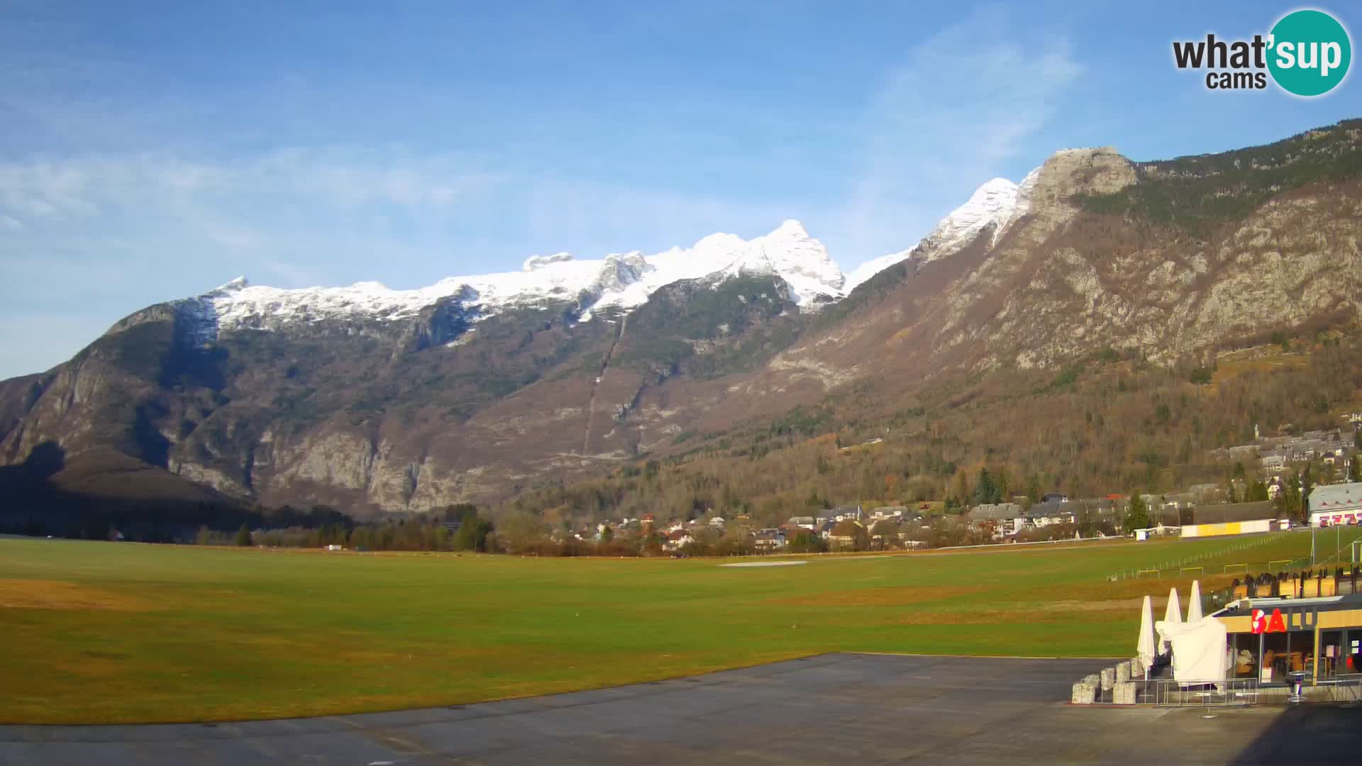 Webcam en direct Aéroport de Bovec – Vue sur Kanin