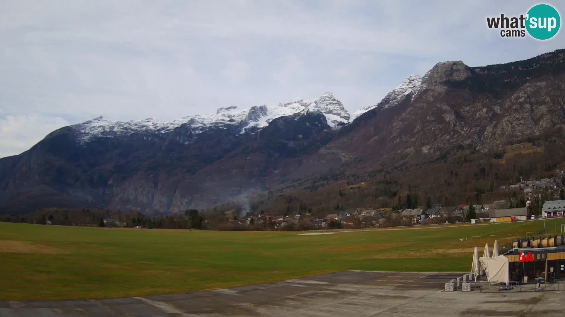 Cámara web en vivo Aeropuerto de Bovec – Vista a Kanin