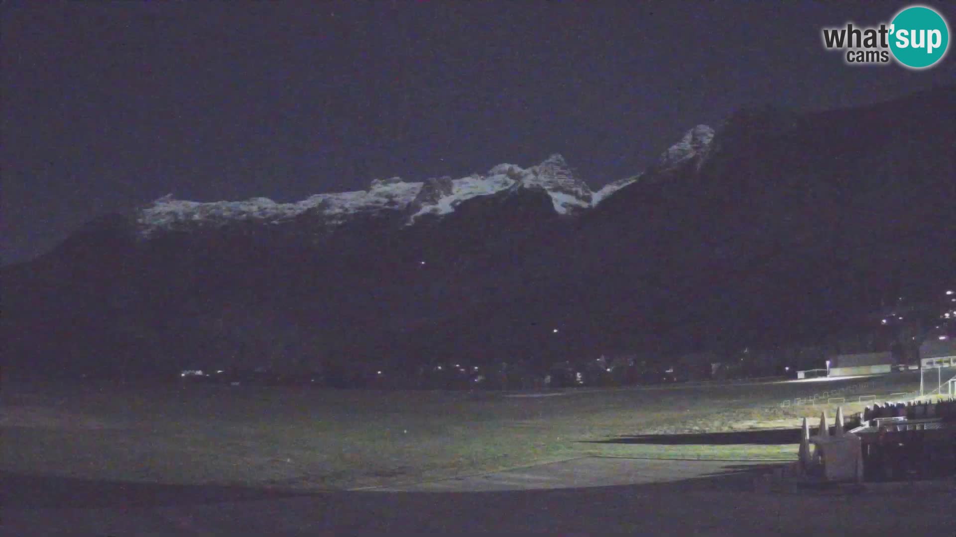 Web kamera uživo Zračna luka Bovec – Pogled na Kanin