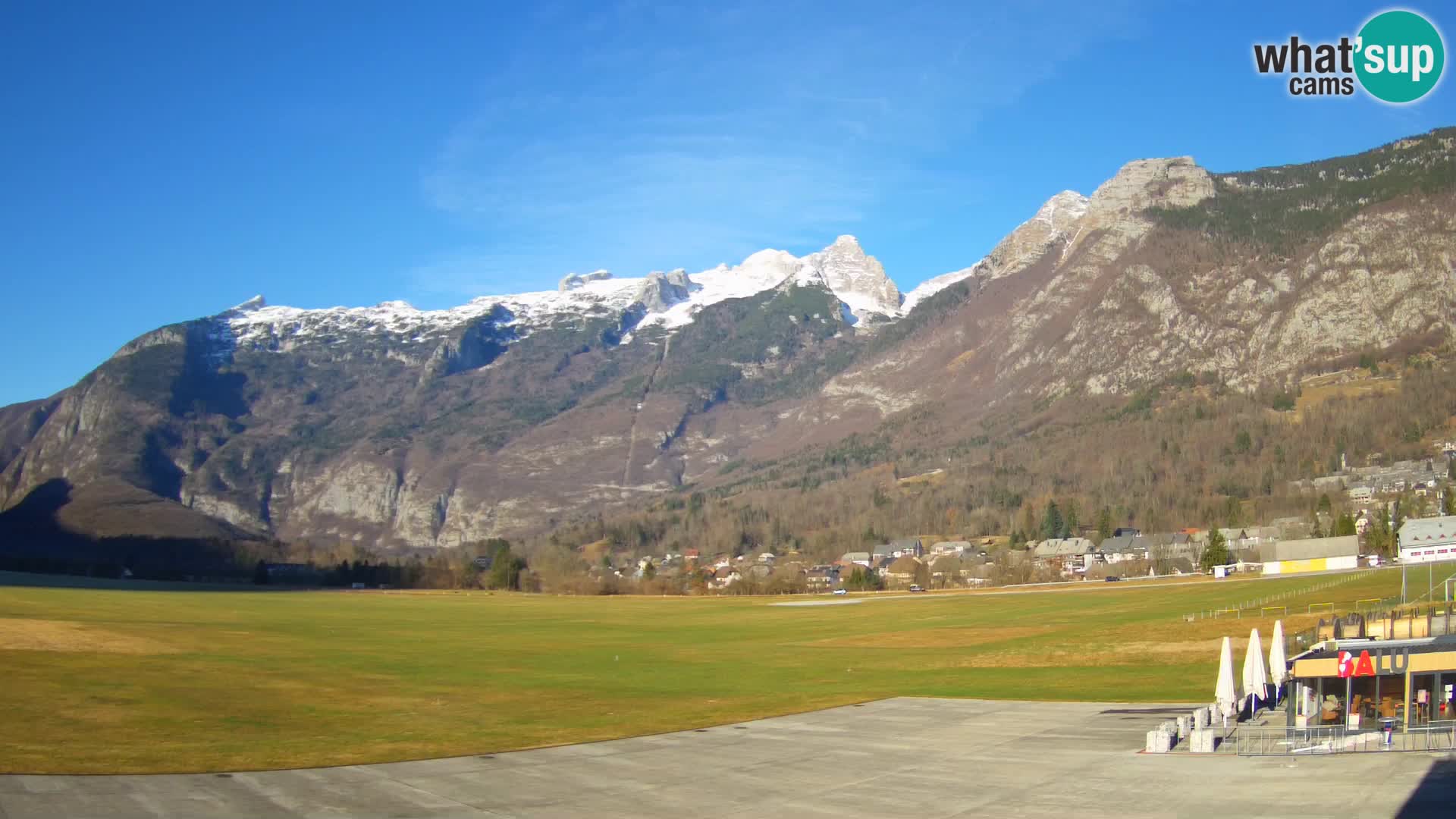 Live webcam Bovec airport – View to Kanin