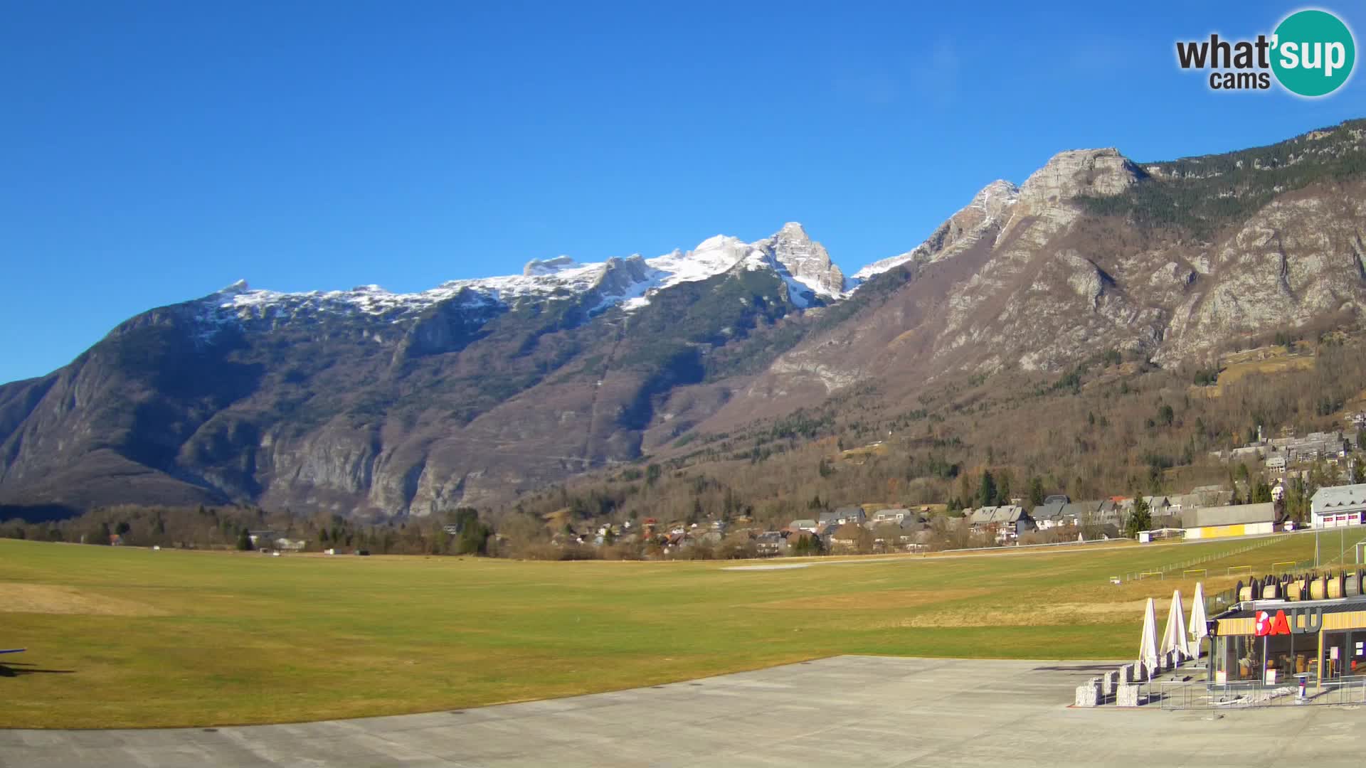 Webcam en direct Aéroport de Bovec – Vue sur Kanin
