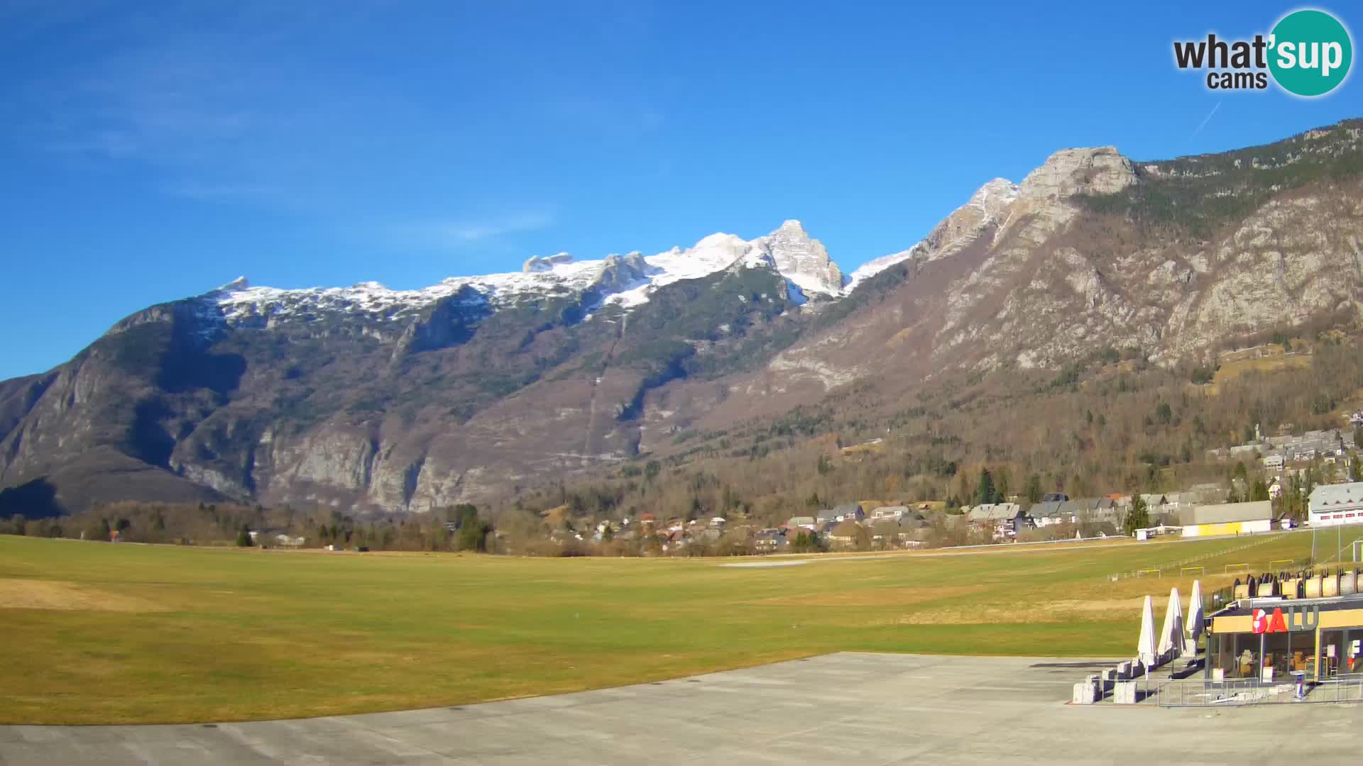 Webcam en direct Aéroport de Bovec – Vue sur Kanin