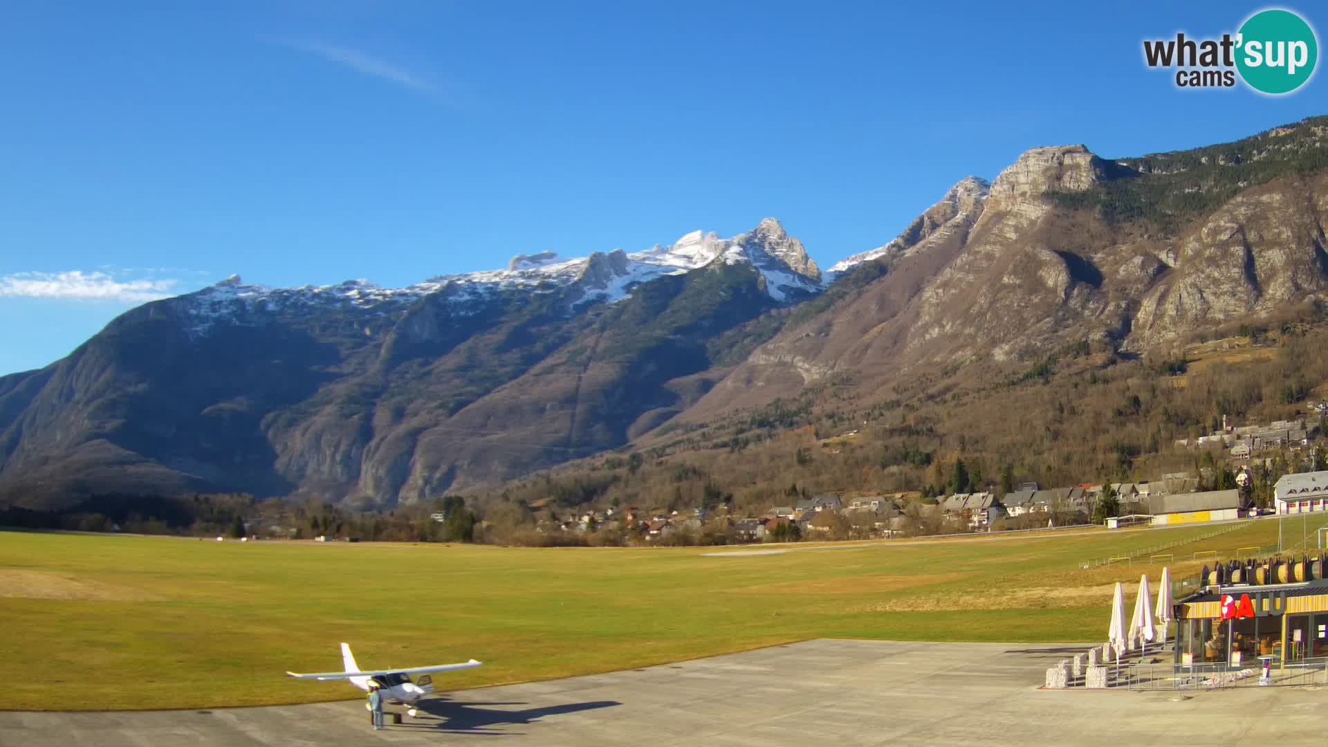 Live webcam Bovec airport – View to Kanin