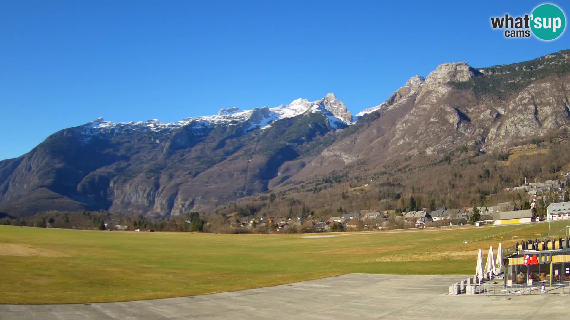 Live webcam Bovec airport – View to Kanin