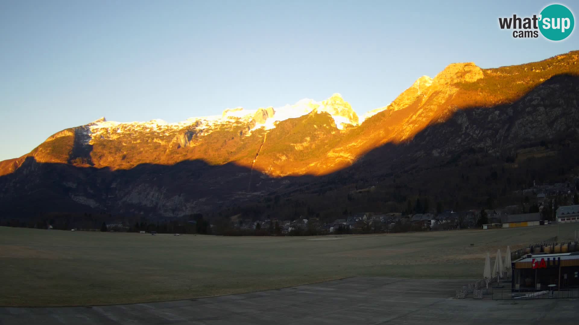 Webcam en direct Aéroport de Bovec – Vue sur Kanin
