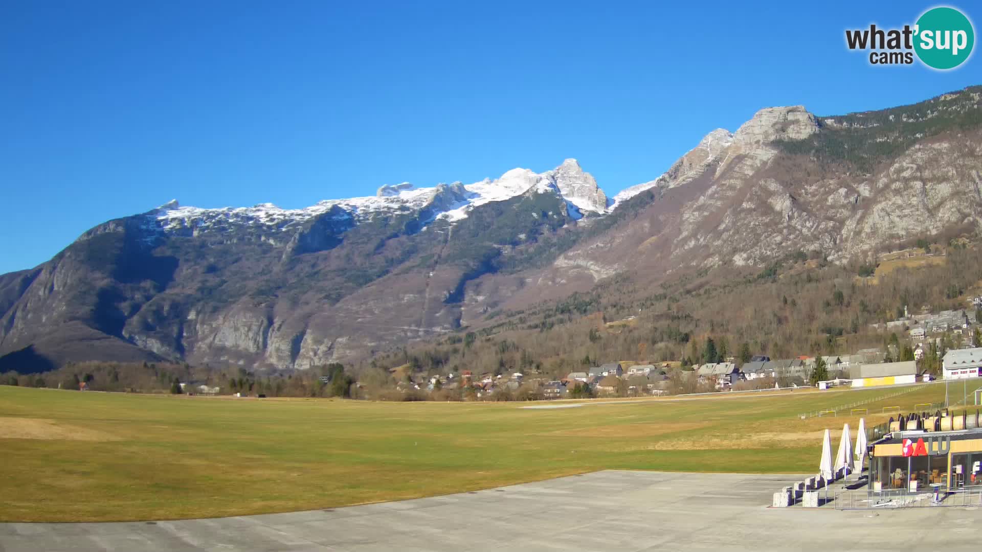Webcam en direct Aéroport de Bovec – Vue sur Kanin