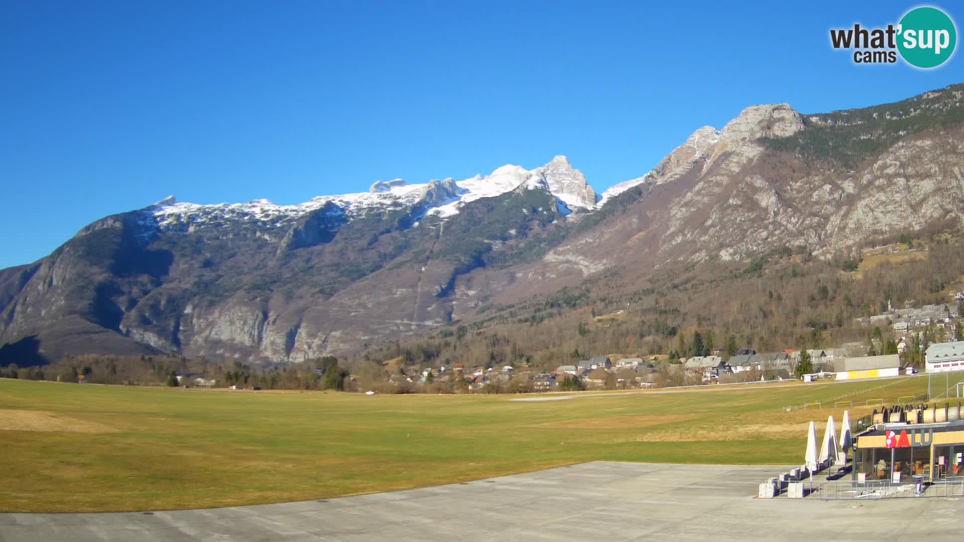 Webcam en direct Aéroport de Bovec – Vue sur Kanin