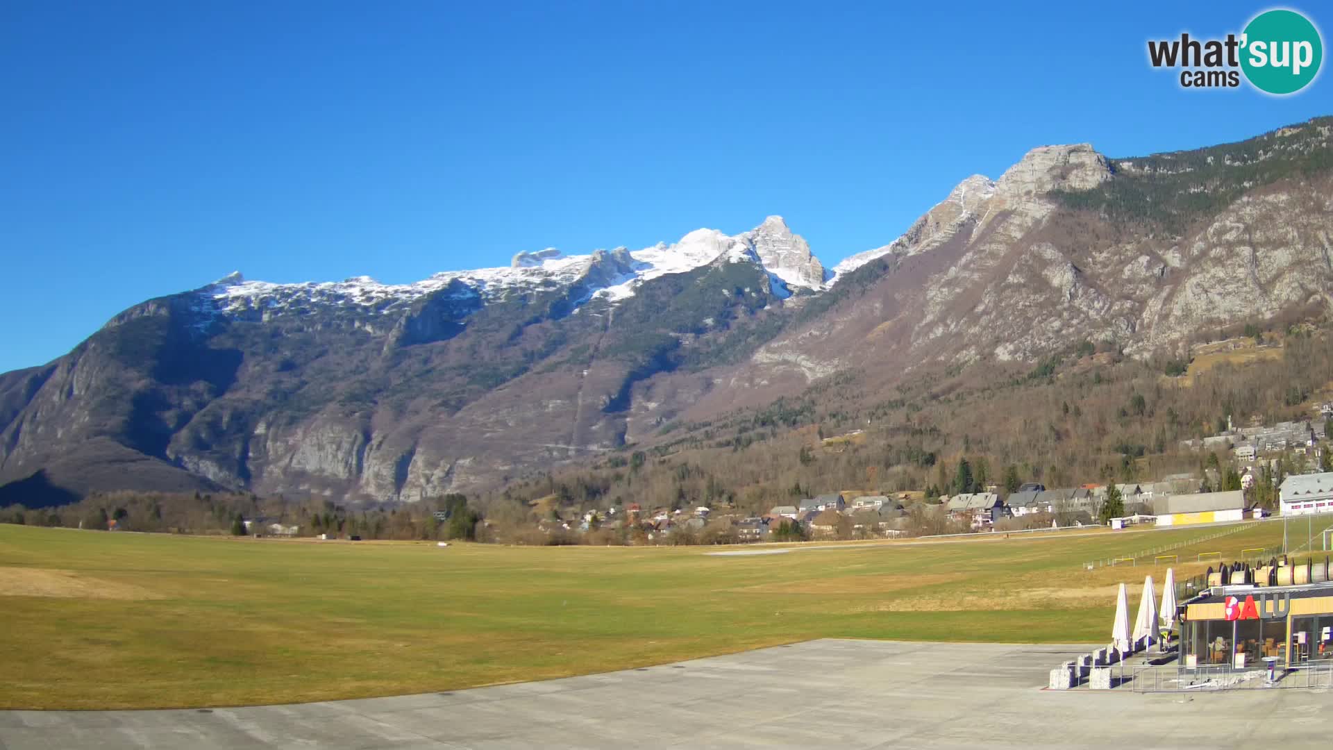 Webcam en direct Aéroport de Bovec – Vue sur Kanin