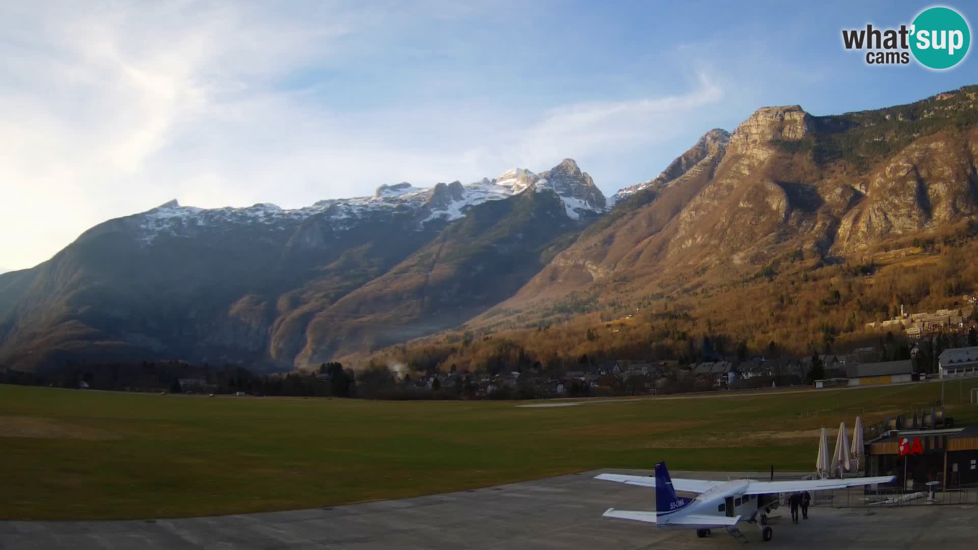 Webcam en direct Aéroport de Bovec – Vue sur Kanin