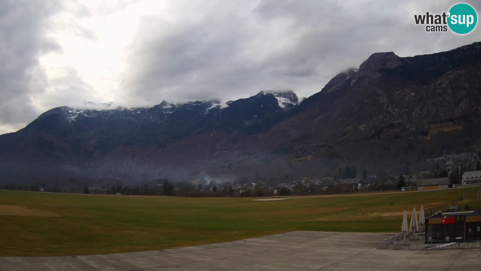 Webcam en direct Aéroport de Bovec – Vue sur Kanin