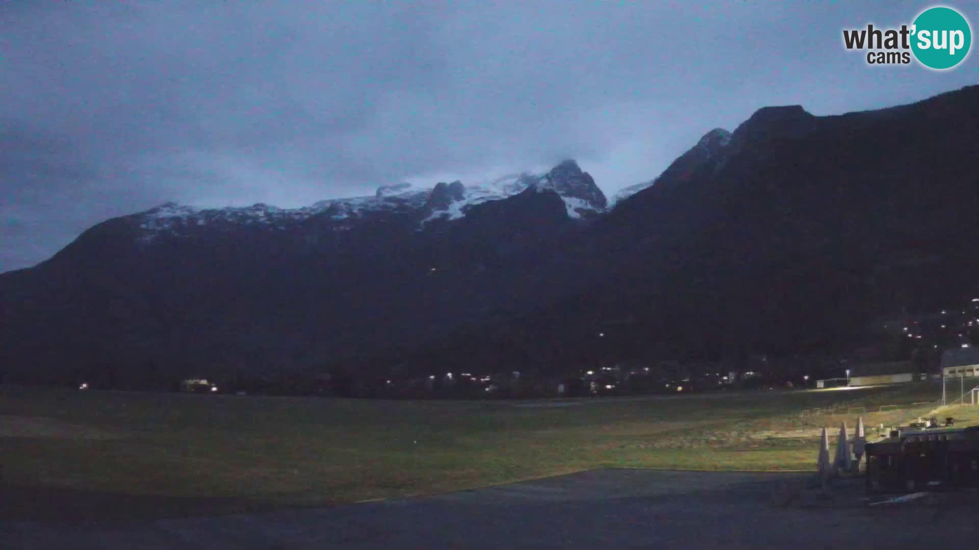 Live webcam Bovec airport – View to Kanin