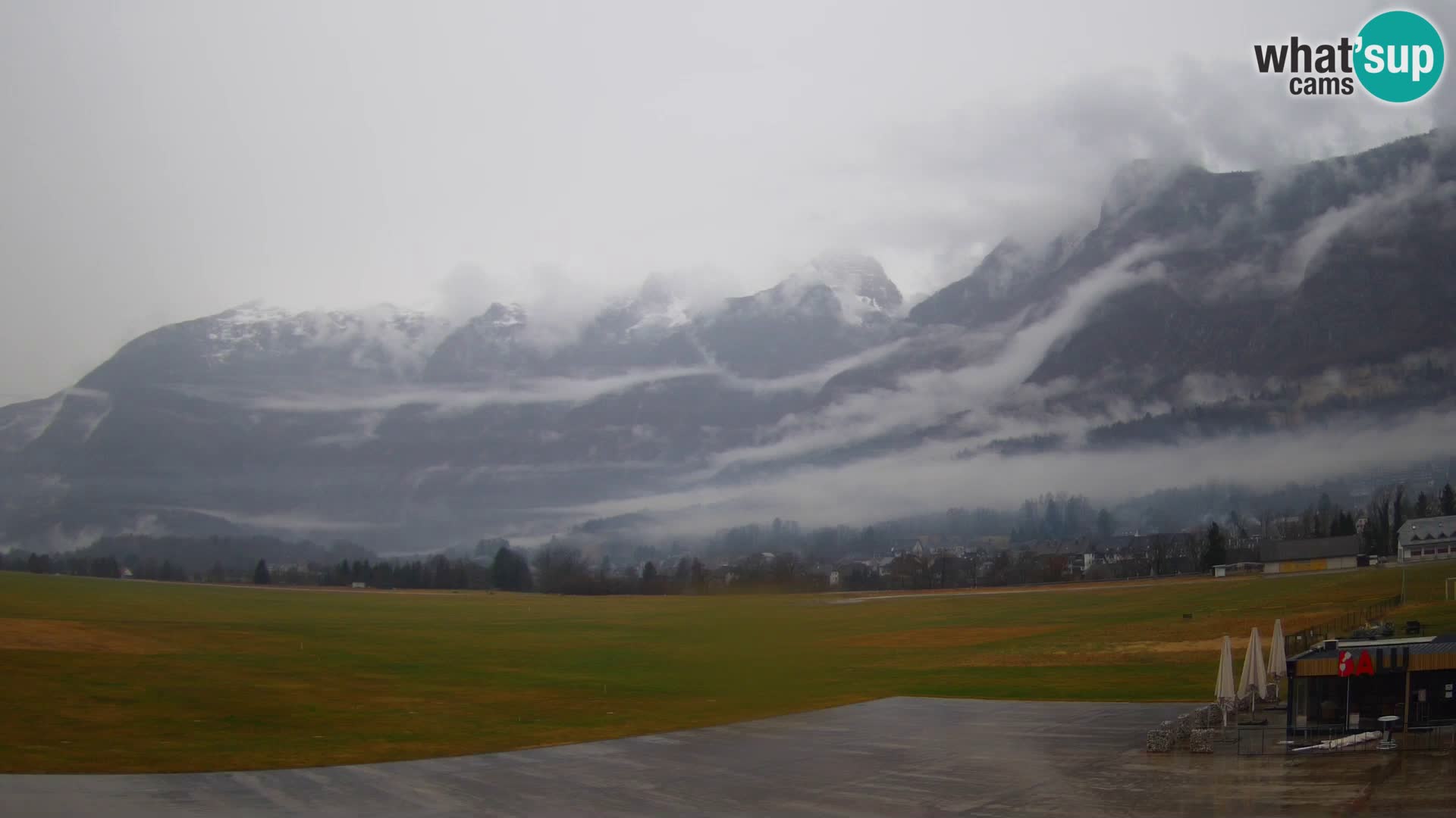 Cámara web en vivo Aeropuerto de Bovec – Vista a Kanin