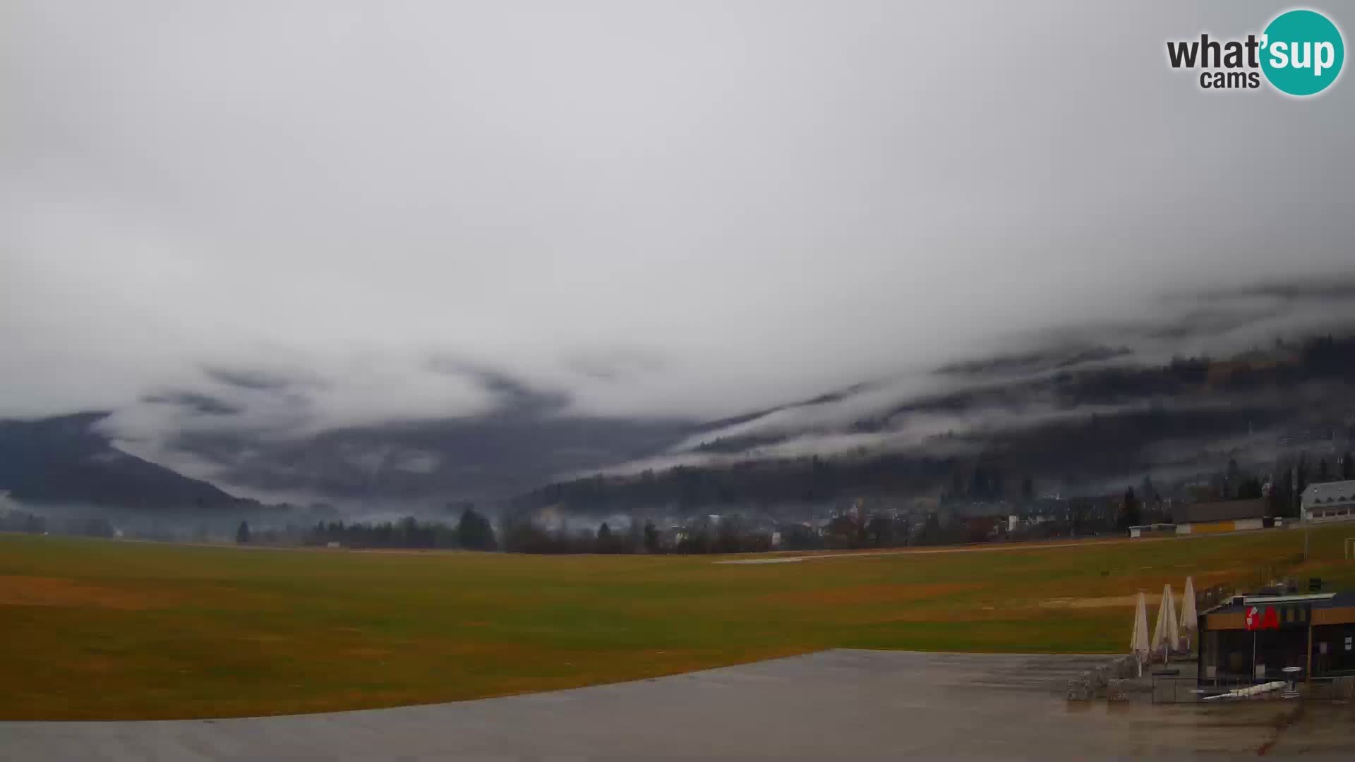 Webcam en direct Aéroport de Bovec – Vue sur Kanin