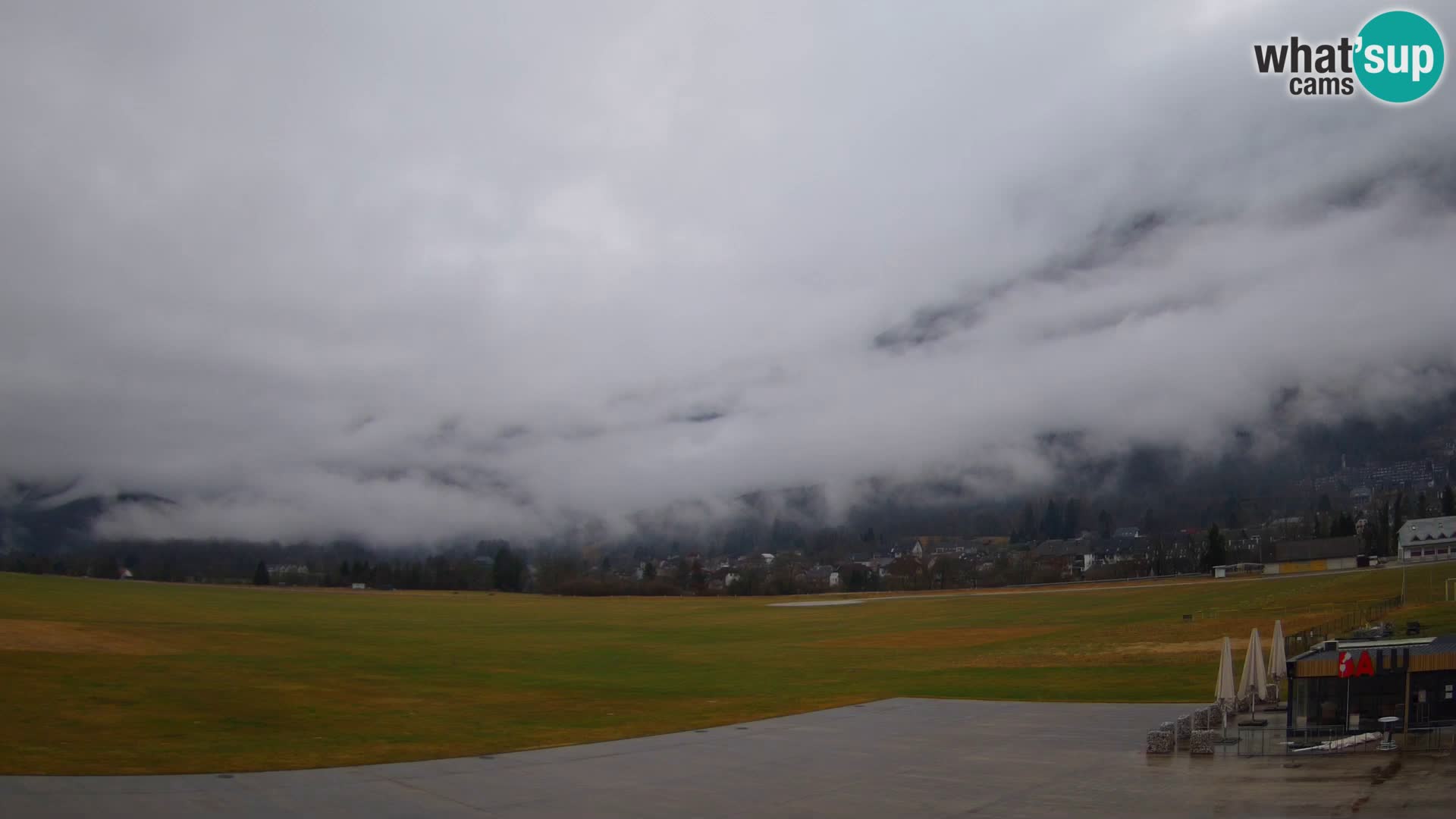 Live webcam Bovec airport – View to Kanin