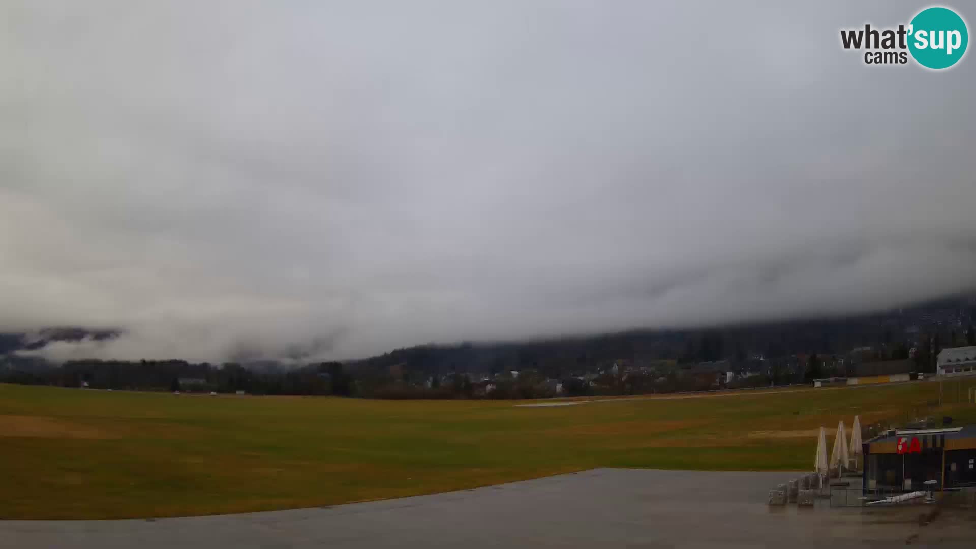 Spletna kamera letališče Bovec – pogled proti Kaninu