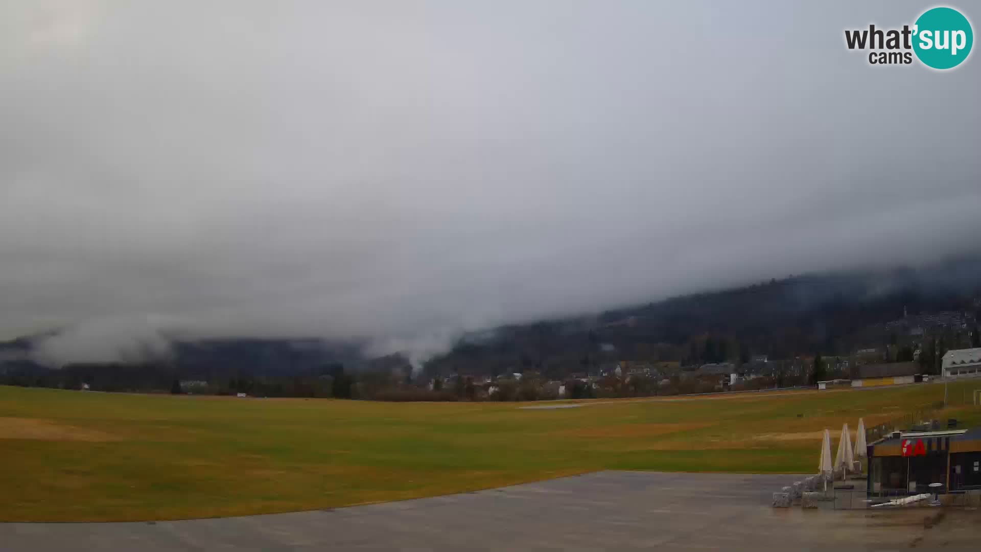 Webcam en direct Aéroport de Bovec – Vue sur Kanin