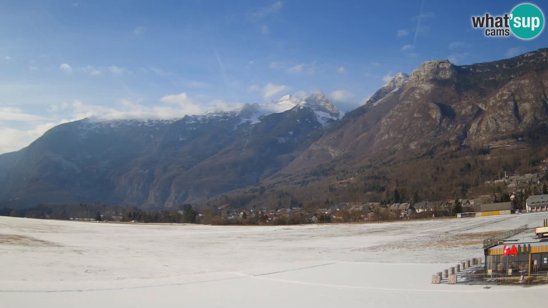 Webcam en direct Aéroport de Bovec – Vue sur Kanin