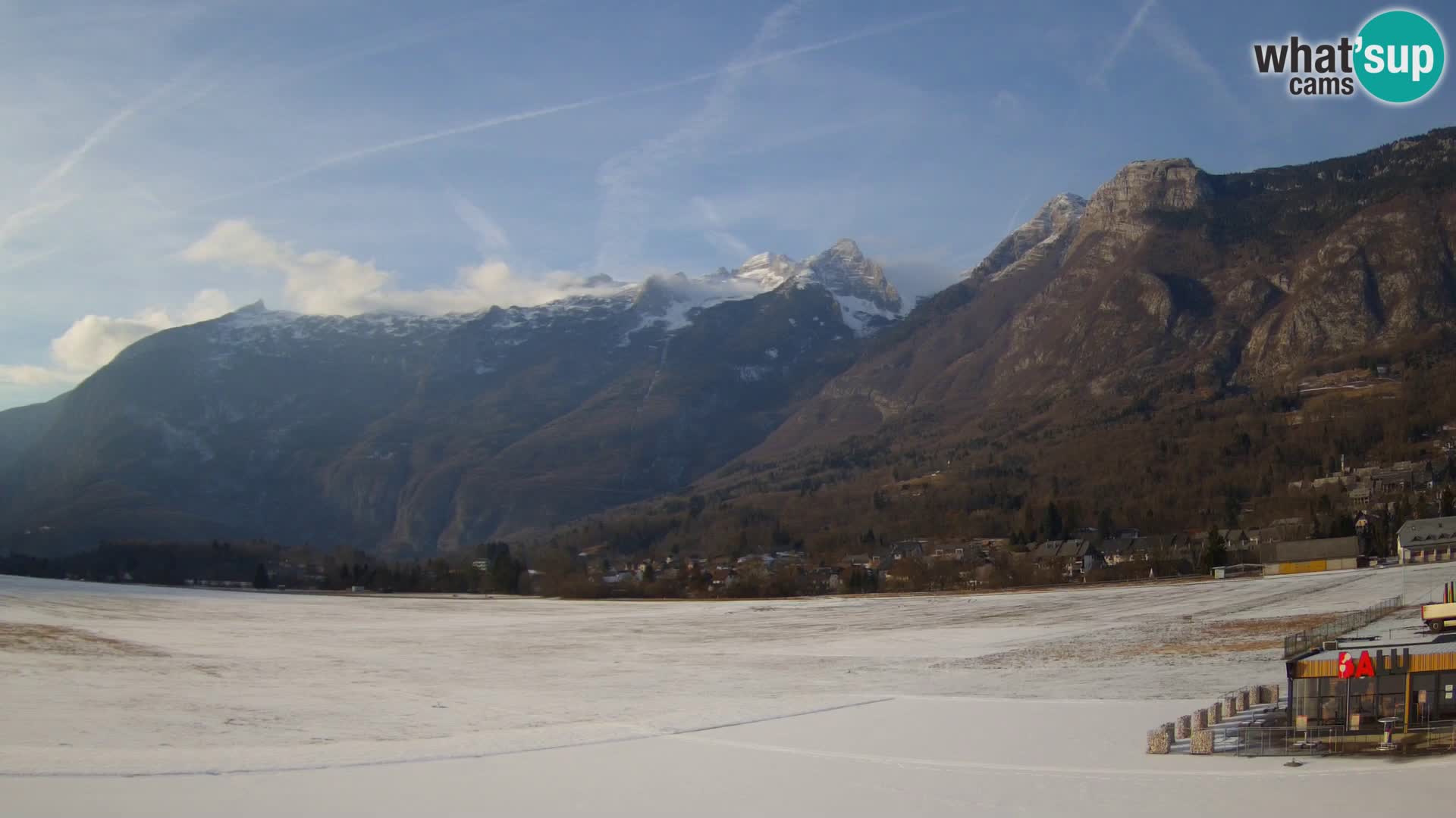 Live webcam Bovec airport – View to Kanin