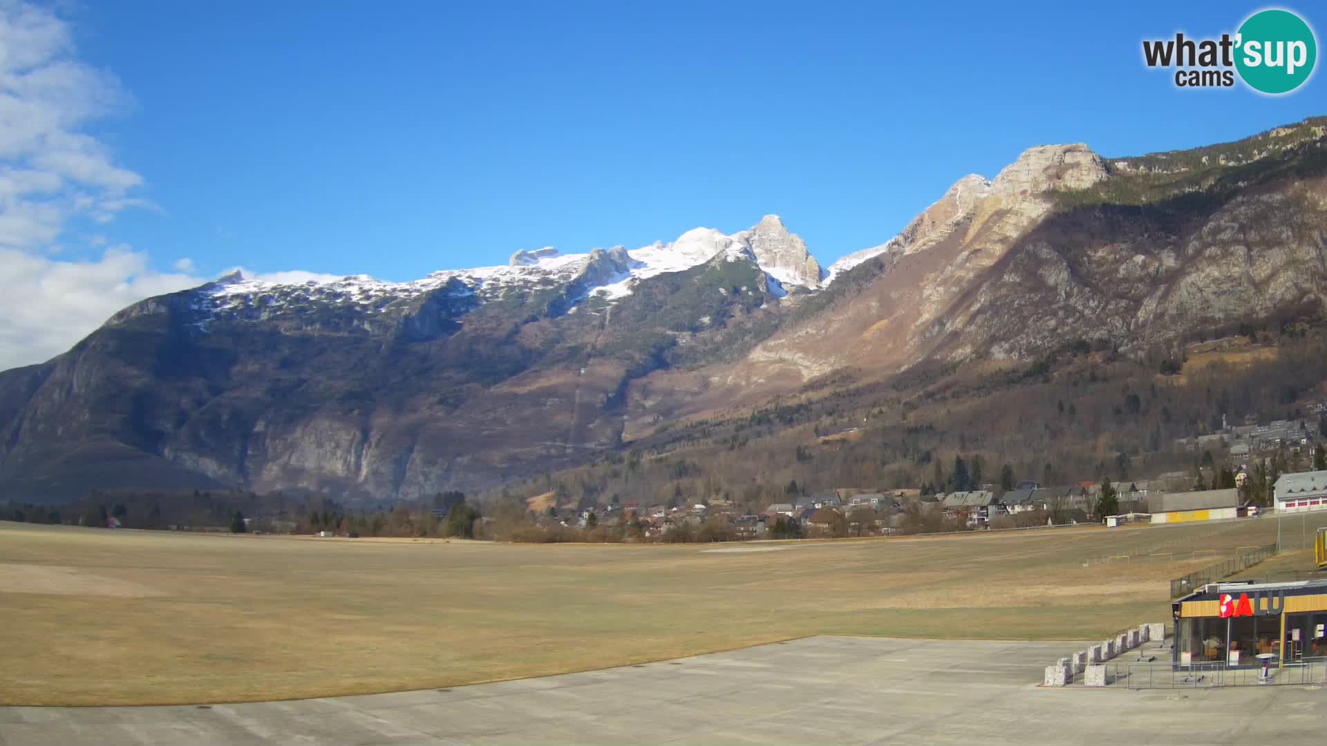 Web kamera uživo Zračna luka Bovec – Pogled na Kanin