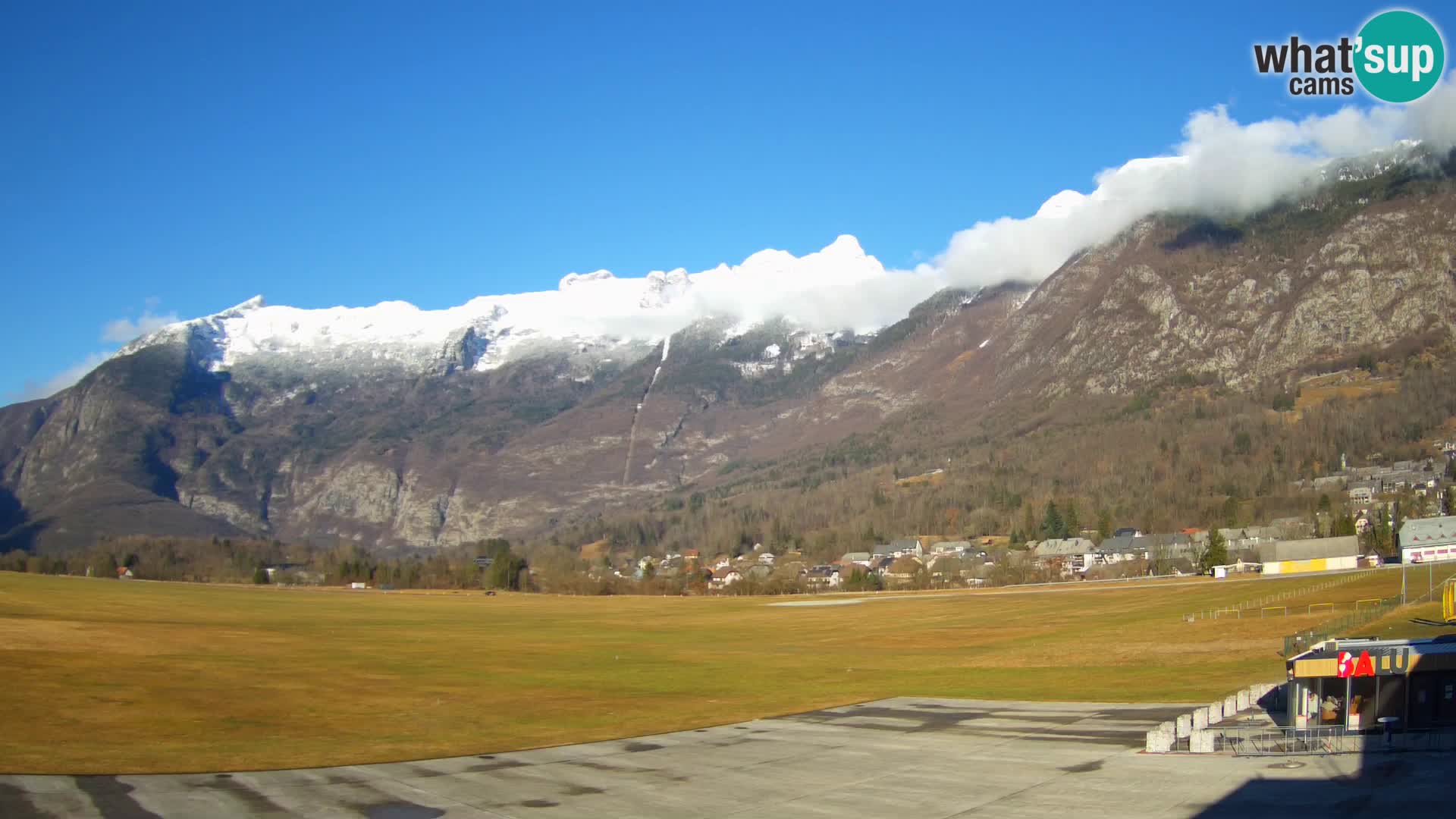 Live webcam Bovec airport – View to Kanin