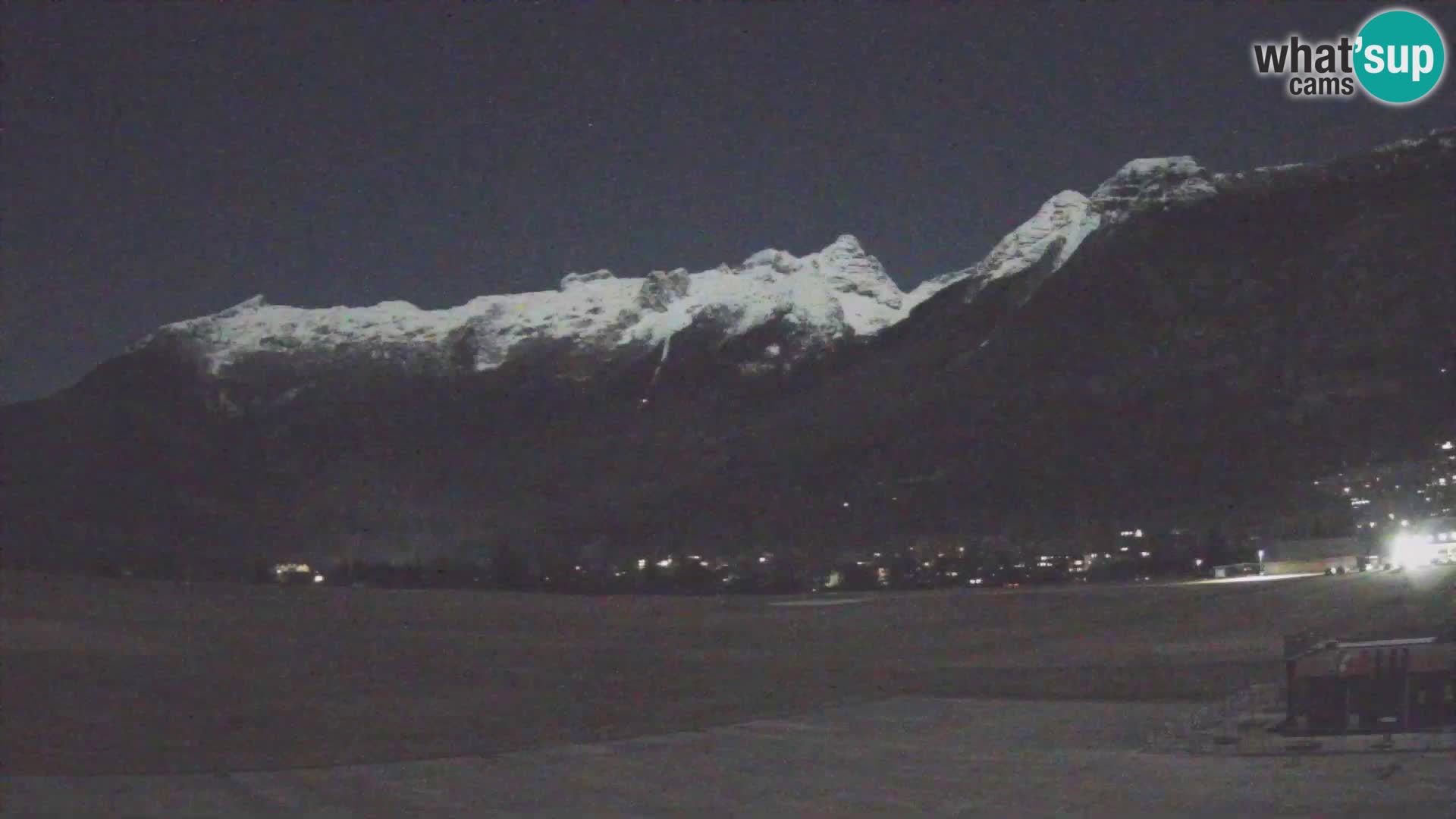 Webcam en direct Aéroport de Bovec – Vue sur Kanin