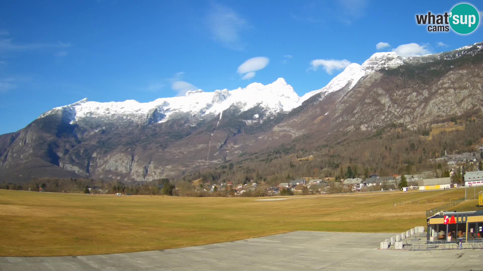 Webcam en direct Aéroport de Bovec – Vue sur Kanin