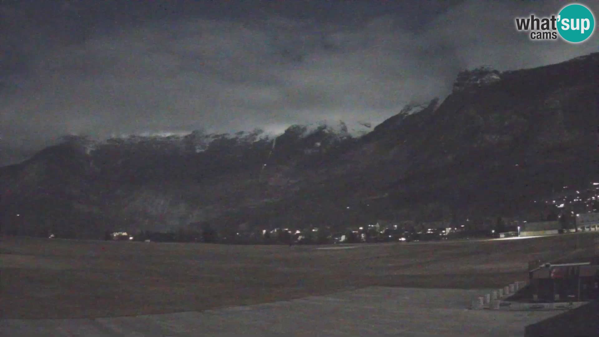 Web kamera uživo Zračna luka Bovec – Pogled na Kanin