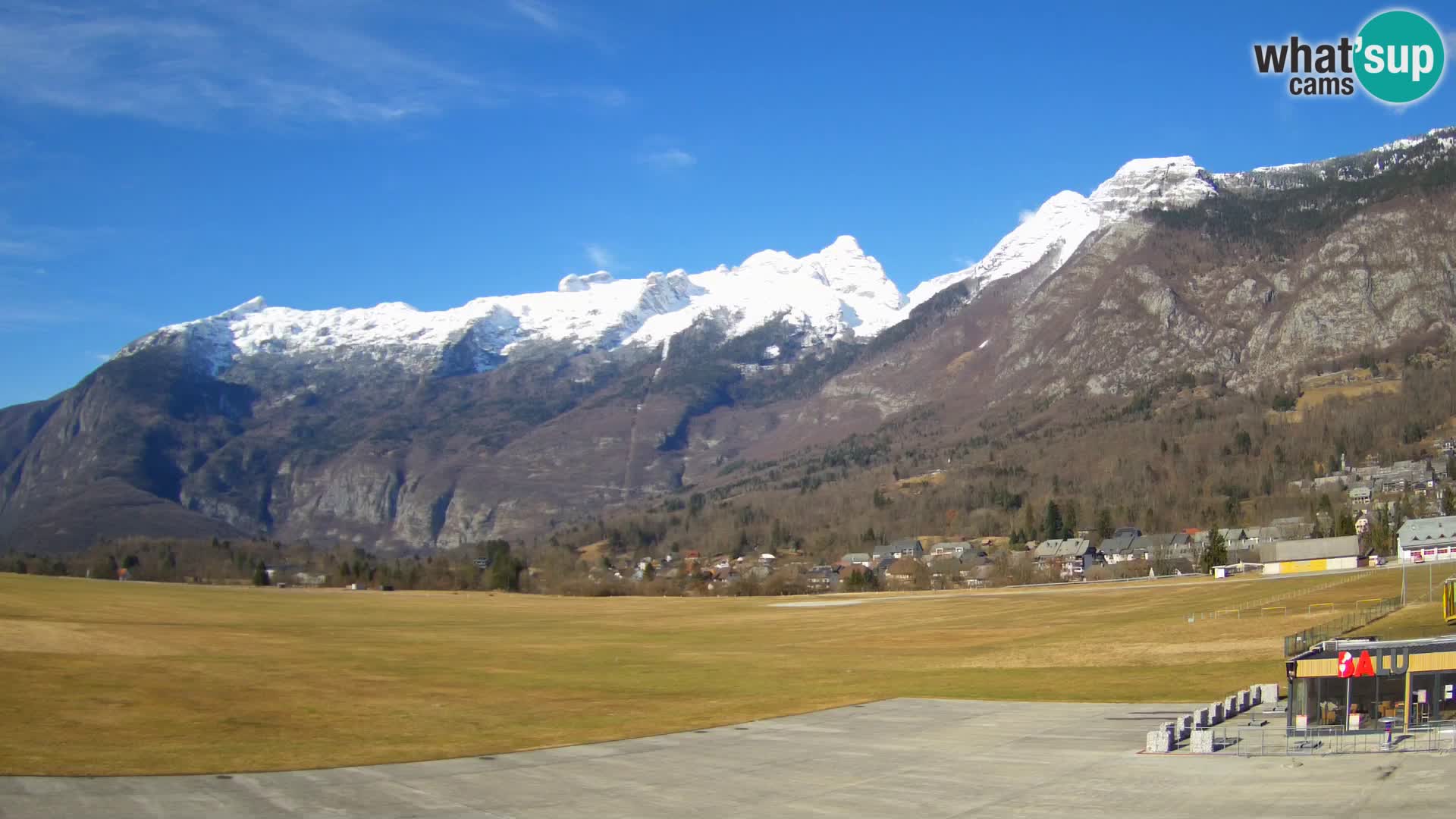 Webcam en direct Aéroport de Bovec – Vue sur Kanin