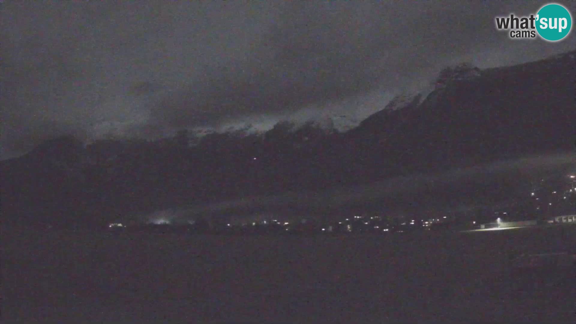 Spletna kamera letališče Bovec – pogled proti Kaninu