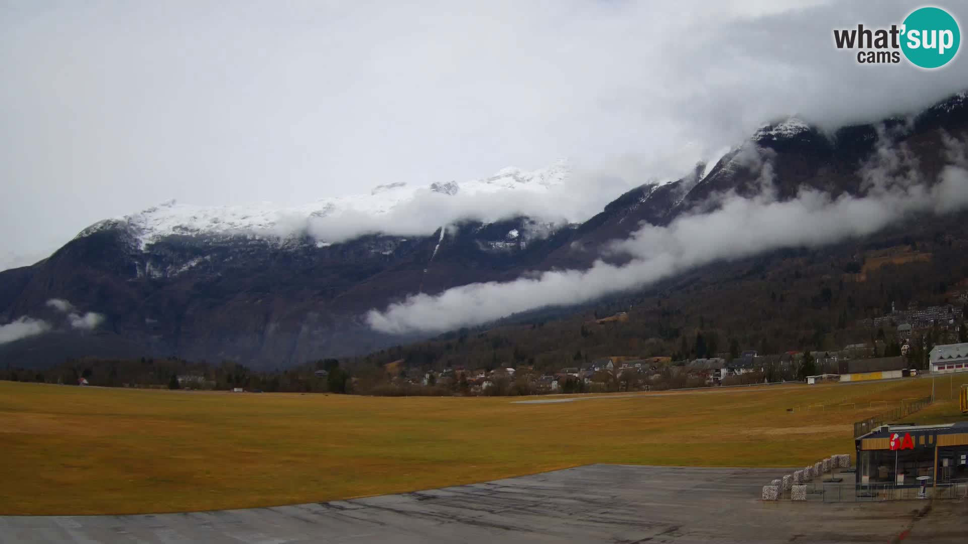 Webcam en direct Aéroport de Bovec – Vue sur Kanin