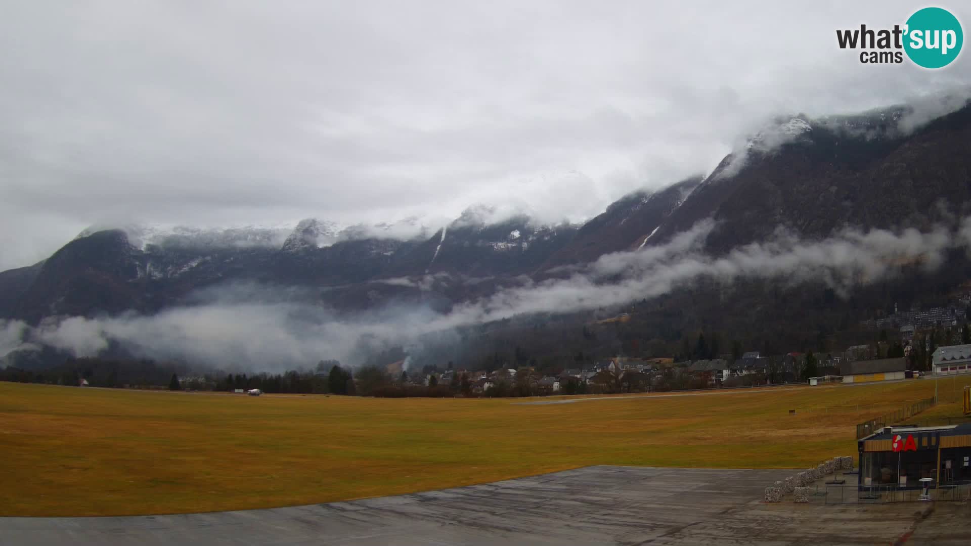Webcam en direct Aéroport de Bovec – Vue sur Kanin
