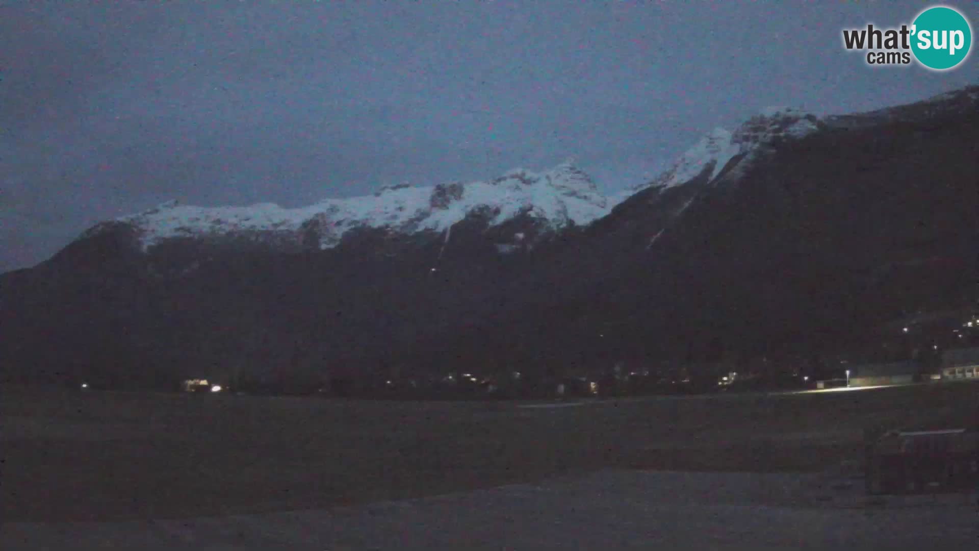 Web kamera uživo Zračna luka Bovec – Pogled na Kanin